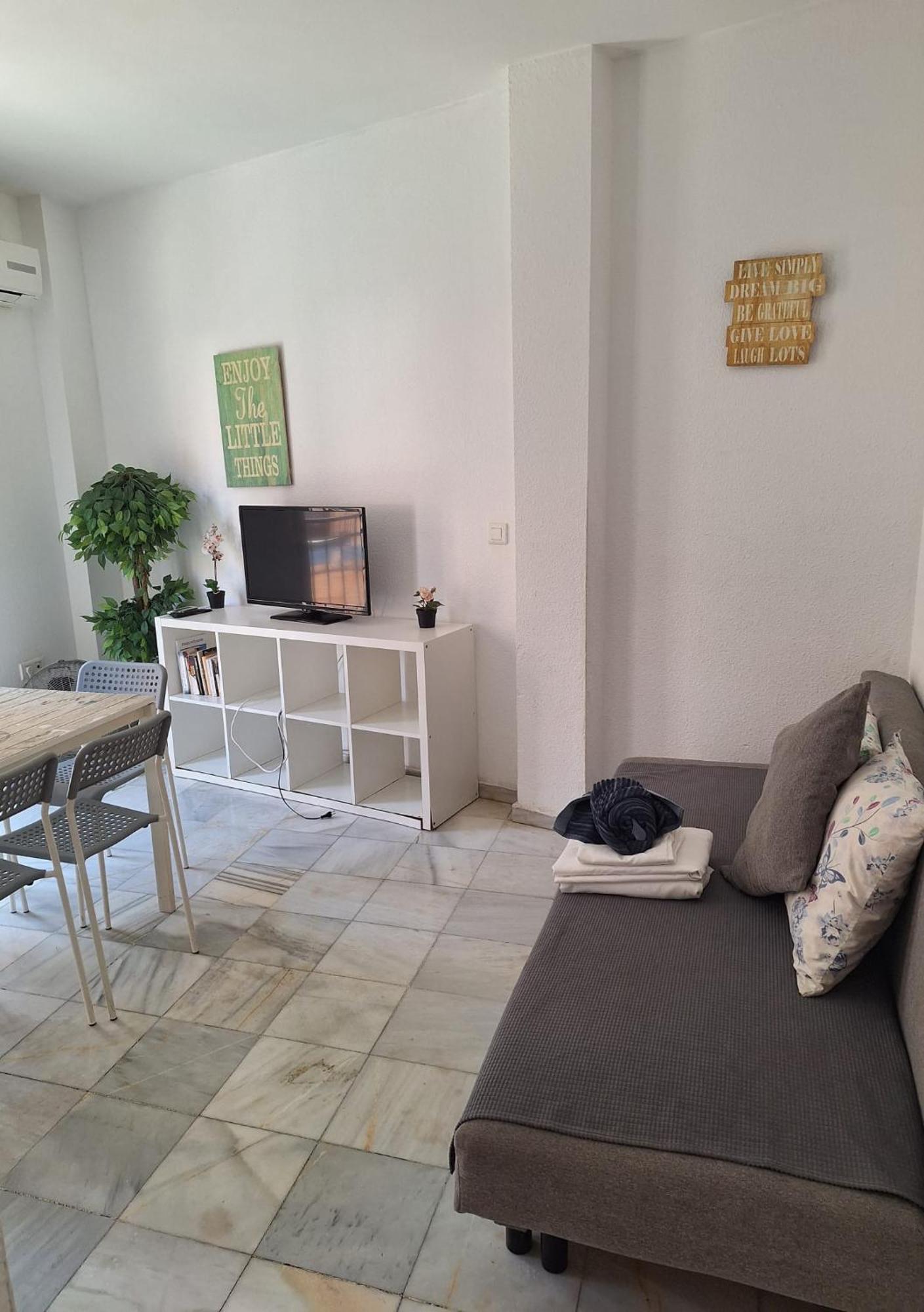Apartamentos Centro Picasso Malaga Exterior photo
